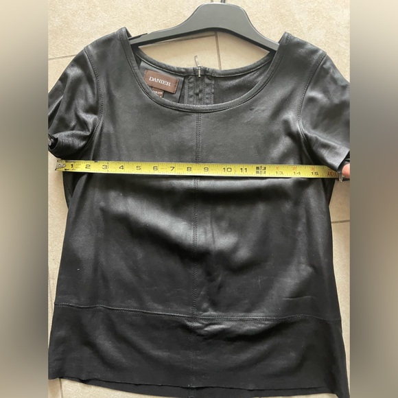 Danier Leather T Shirt - Picture 5 of 6